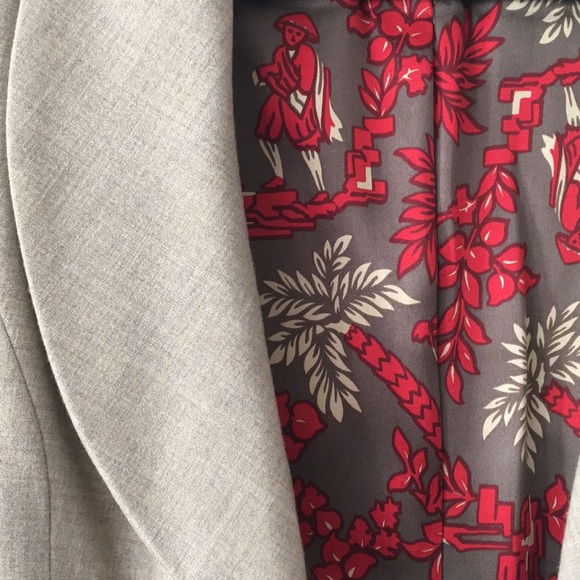 Blazer - Picture 3 of 3